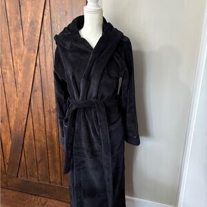 David Archy Women’s Cozy Black Robe with Belt -Size L New Without Tags